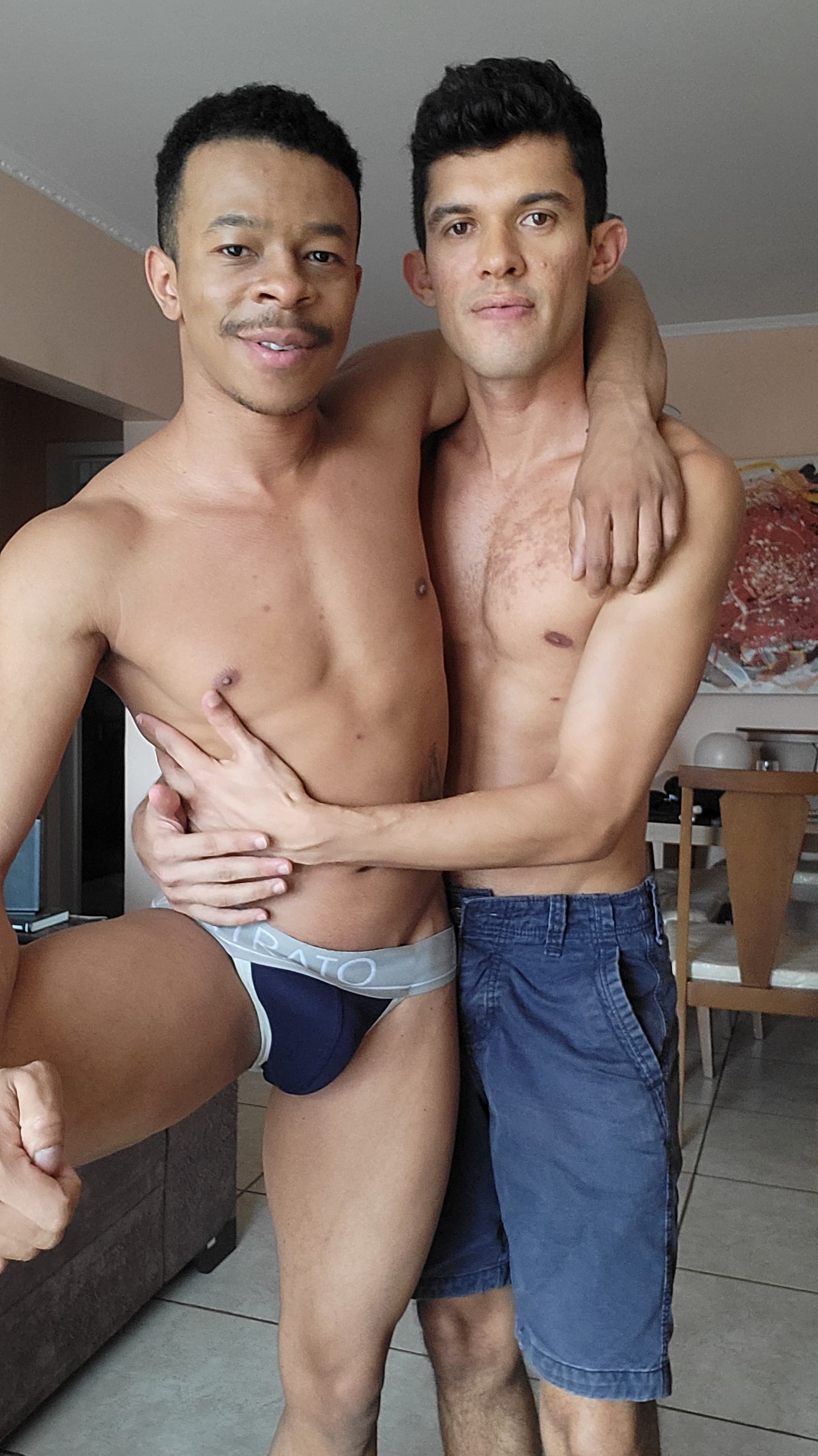 Magreloxxl  Enfiando toda a rola no meu cuzinho.