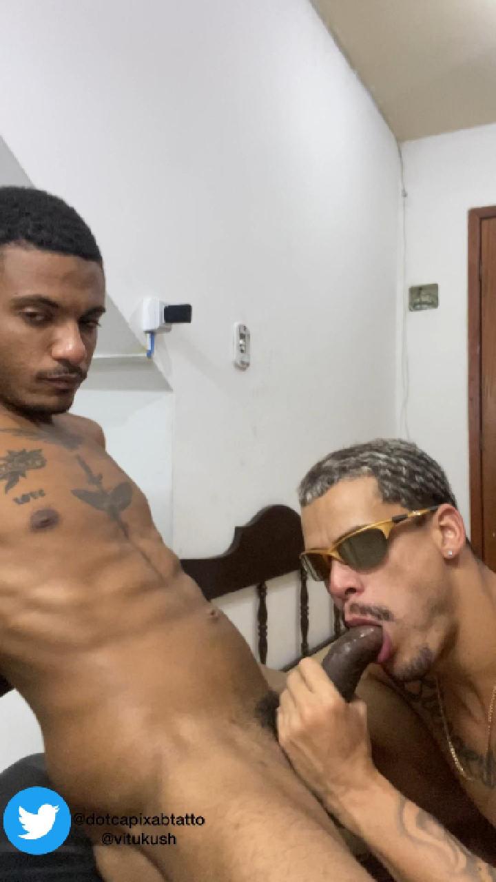 MAMANDO E MAROLANDO COM O CRIA DE FAVELA