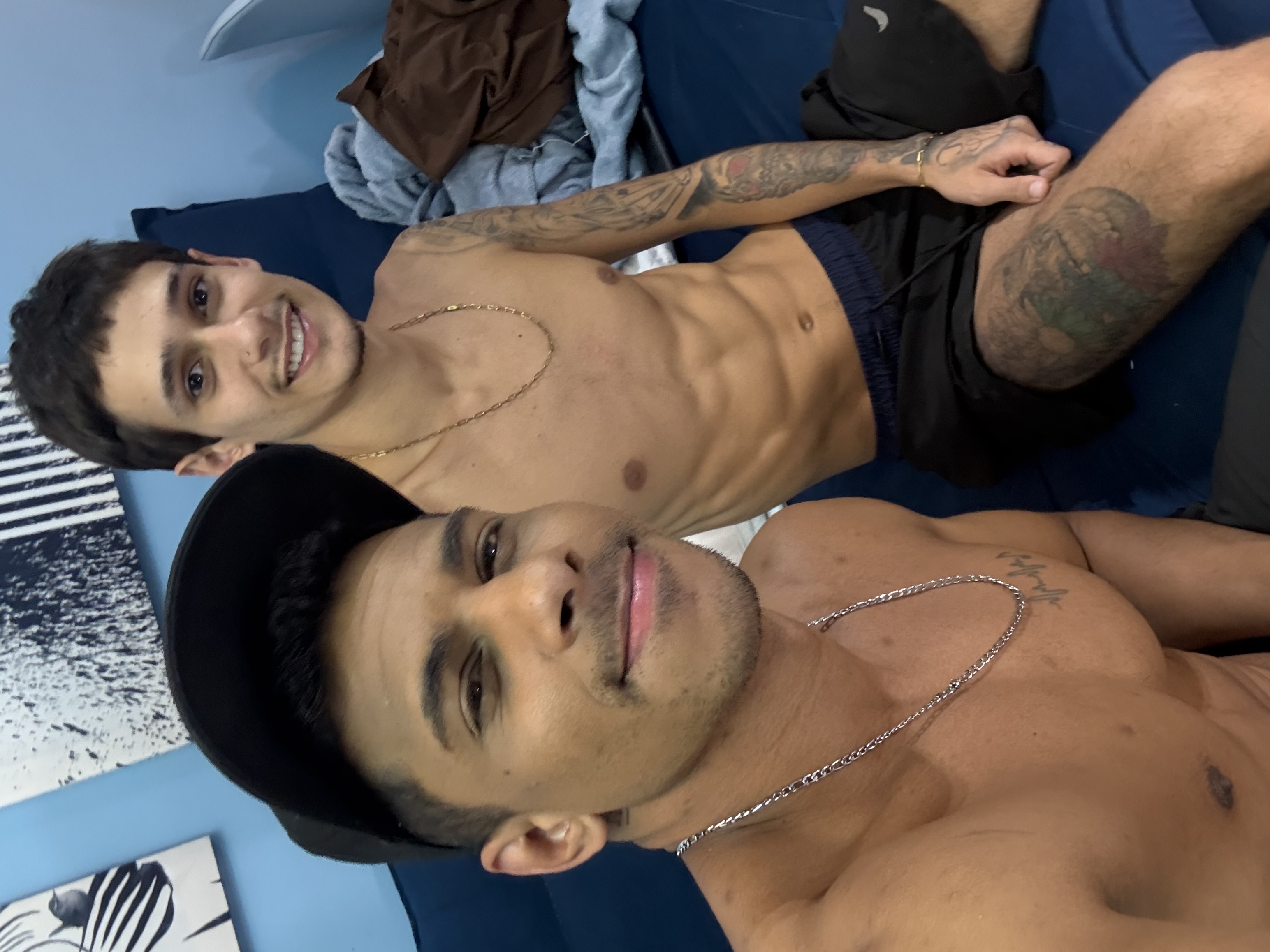 Novinho com 23cm me fodeu muito