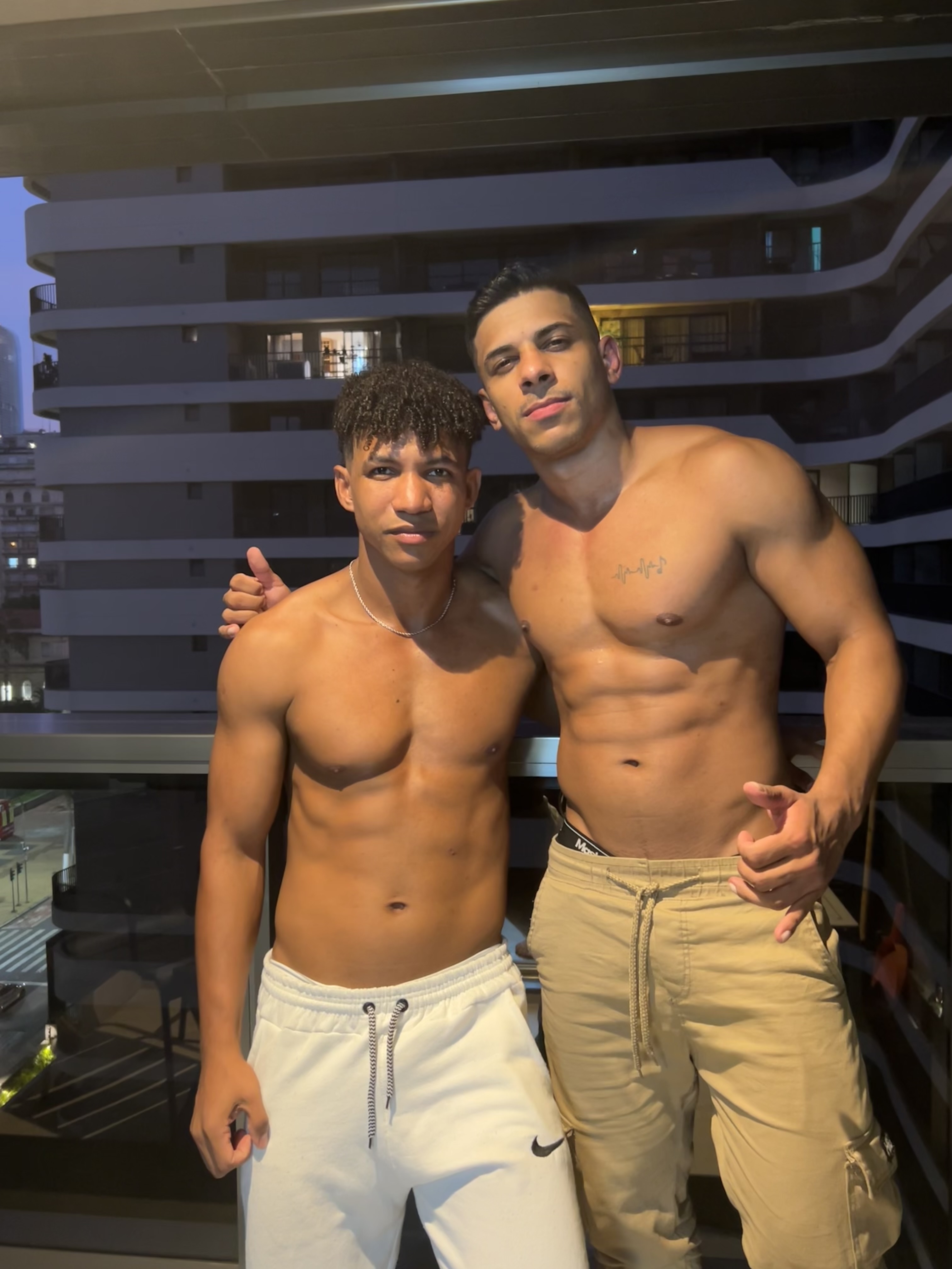 METENDO GOSTOSO NO NOVINHO