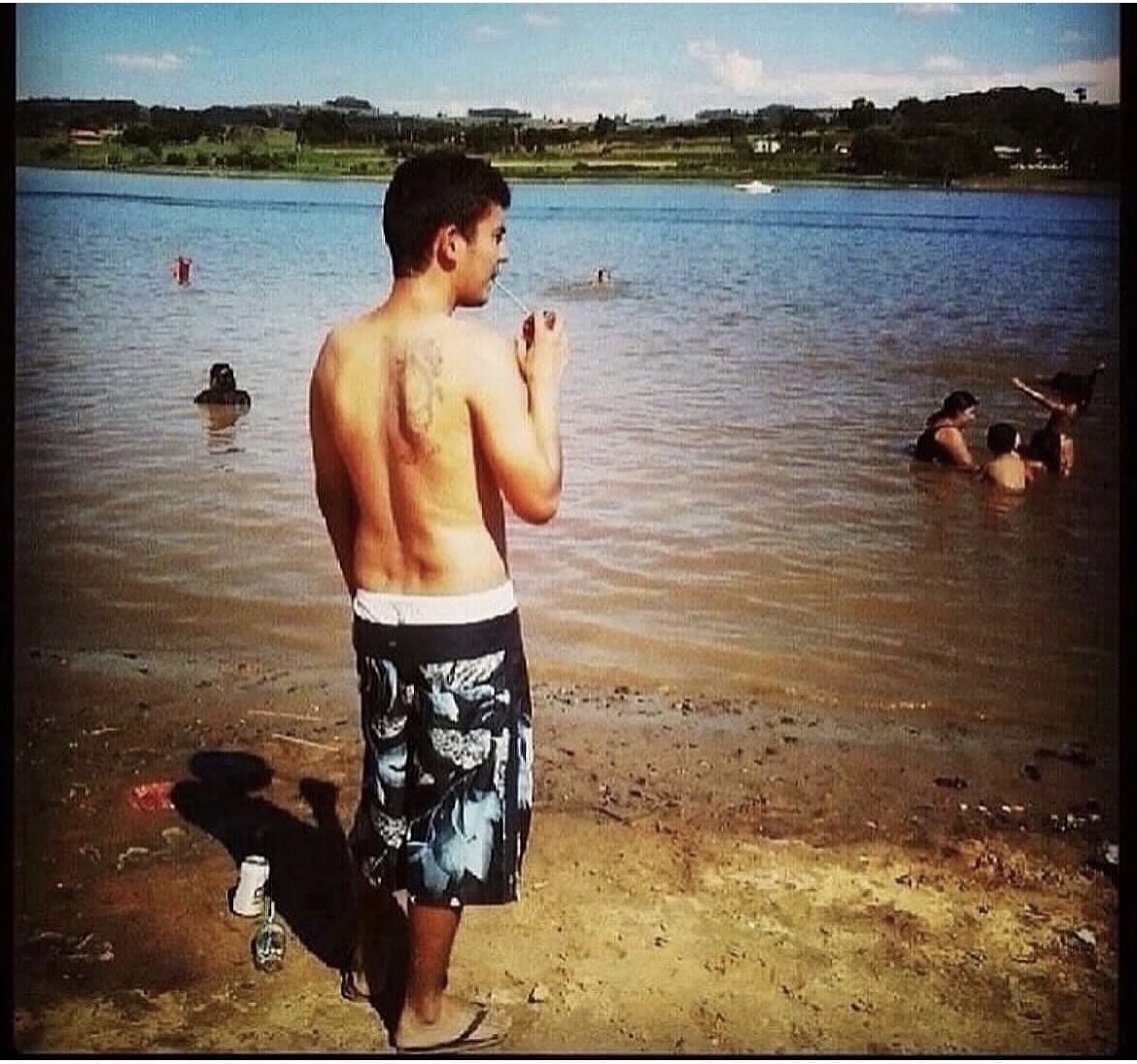 Os Últimos Contatos