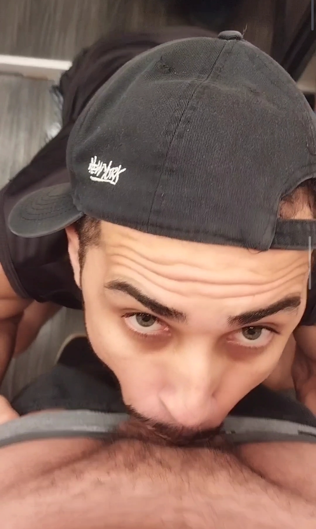 CASADO ME FUDEU NO PROVADOR DE UMA DETERMINADA LOJA DO SHOPPING