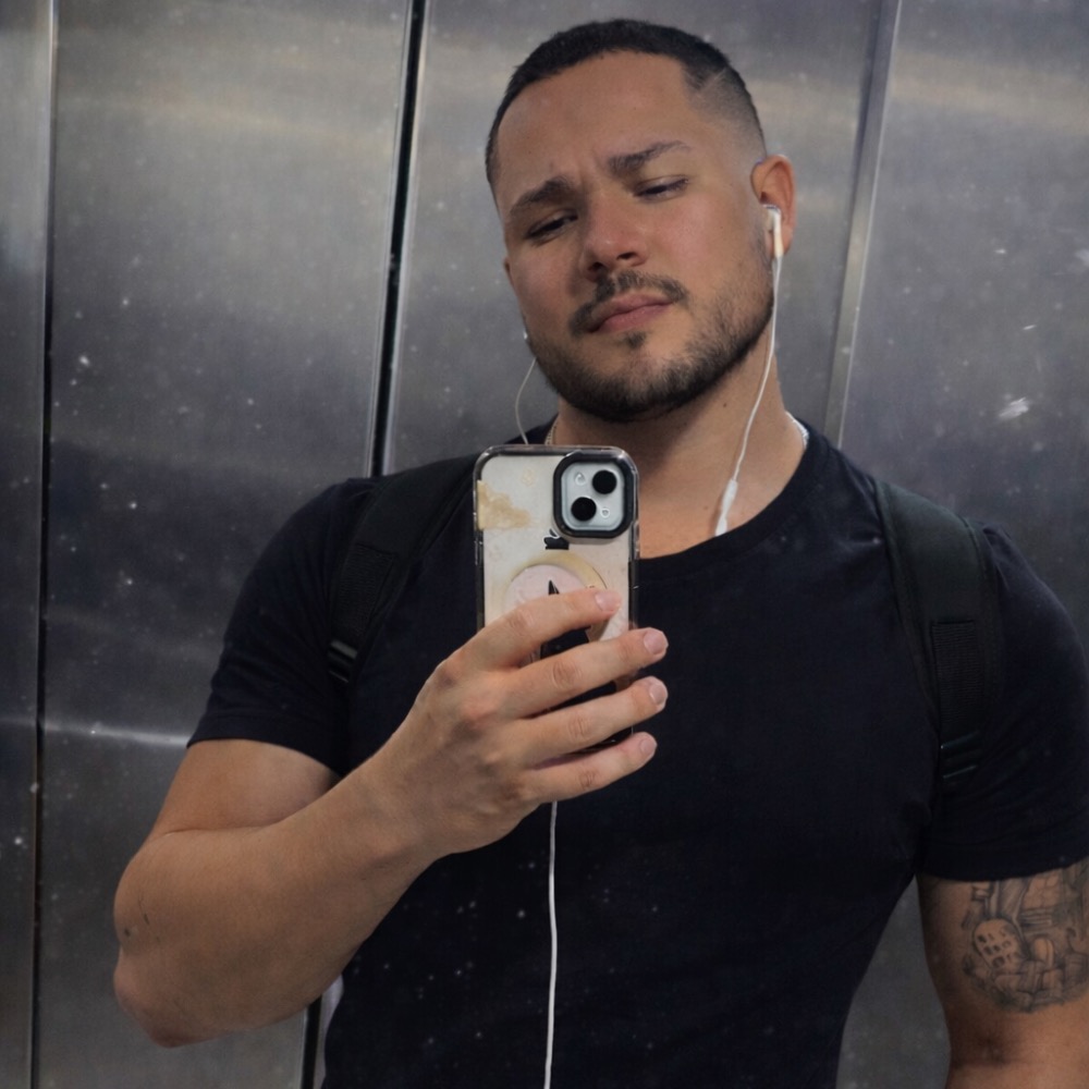 AlfaBooy - Ator pornô gay brasileiro HOTBOYS