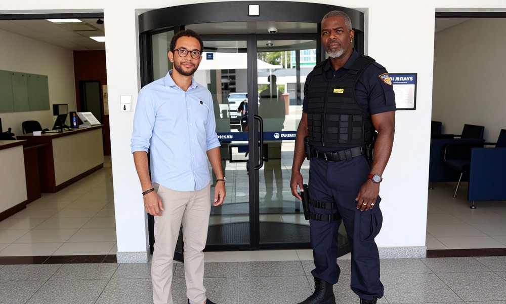 Com o Segurança do Banco